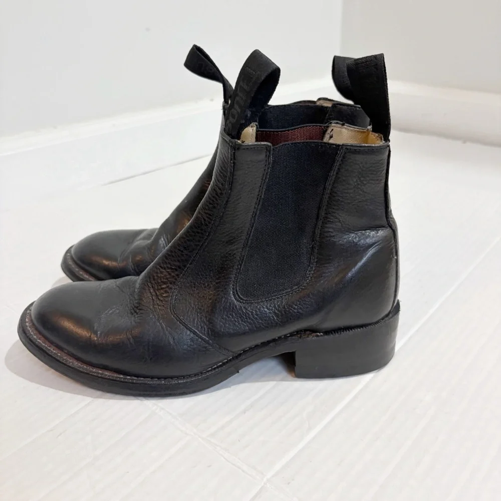 Boulet Chelsea Boots Made in Canada Women’s Size 7 Men’s Size 5.5 C Pebbled Flat